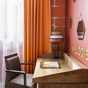 Comfort Zimmer mit Kingsize-Bett